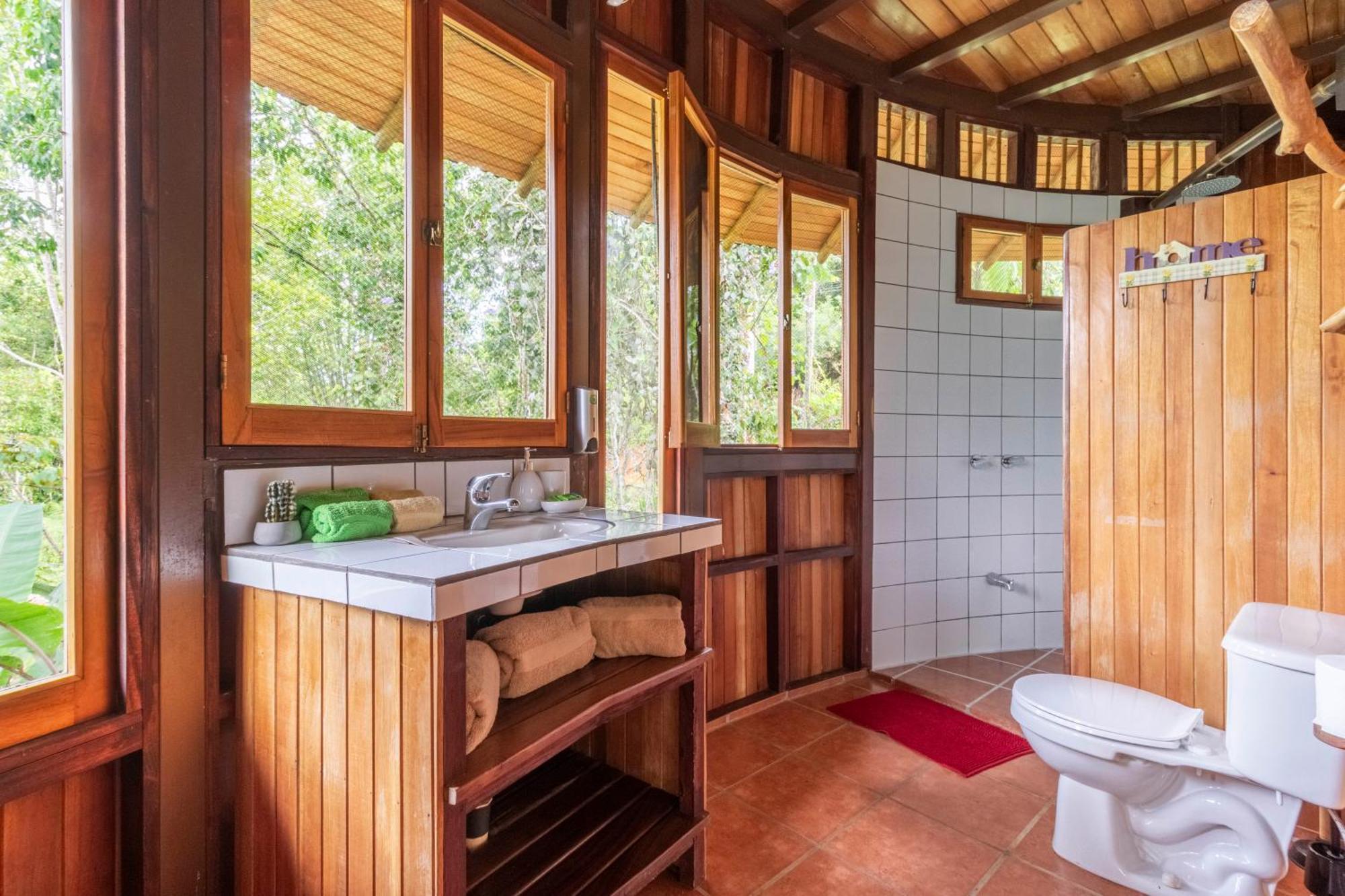 Paradiselodge Jungleguesthouse Platanillo Eksteriør bilde